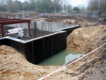 Грунтовые воды и их влияние на грунты основания